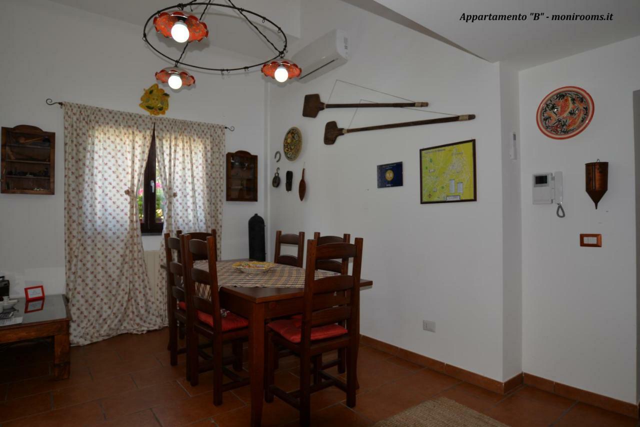 Moni Rooms Giarre Esterno foto